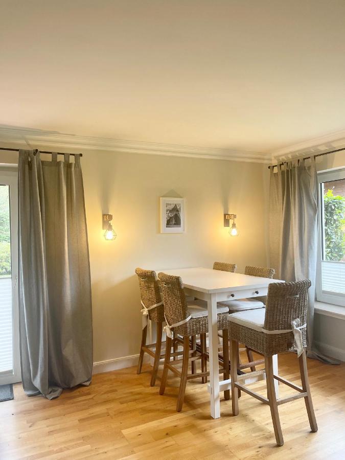 Landhaus am Wald mit Garten mit 1 Schlafnische und 1 Schlafzimmer Aurich  Exterior foto