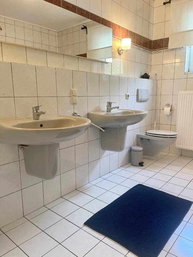 Landhaus am Wald mit Garten mit 1 Schlafnische und 1 Schlafzimmer Aurich  Exterior foto