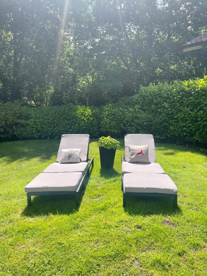 Landhaus am Wald mit Garten mit 1 Schlafnische und 1 Schlafzimmer Aurich  Exterior foto